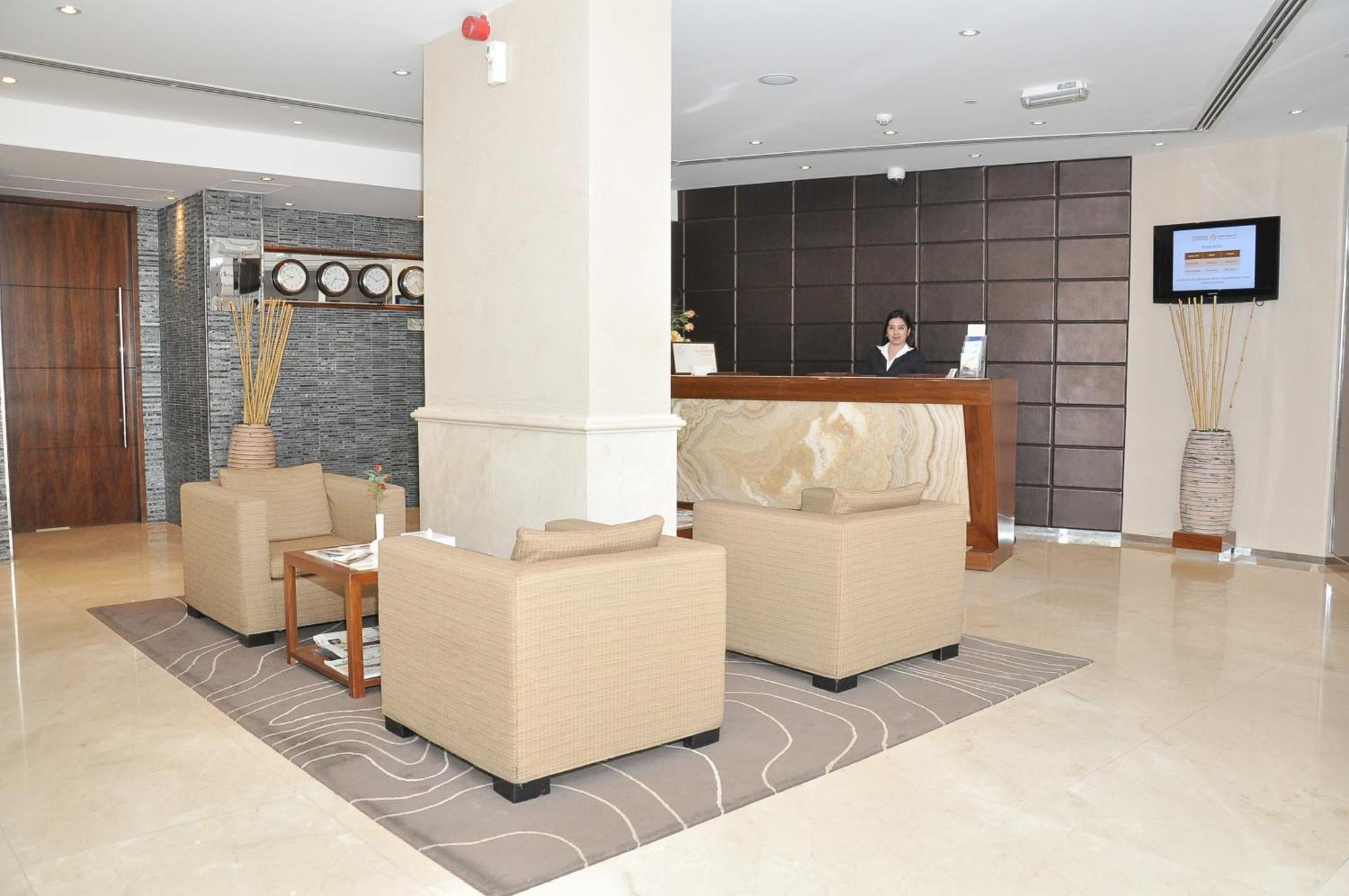 Phoenix Plaza 3*