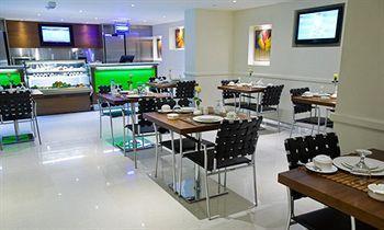 Appart hôtel Phoenix Plaza 3*